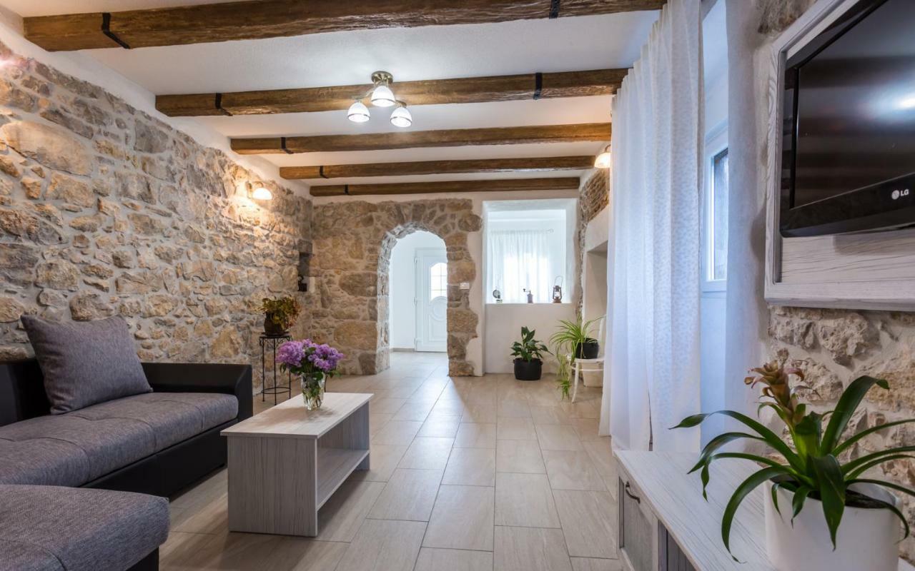 Milohnici Villa Mulberry מראה חיצוני תמונה