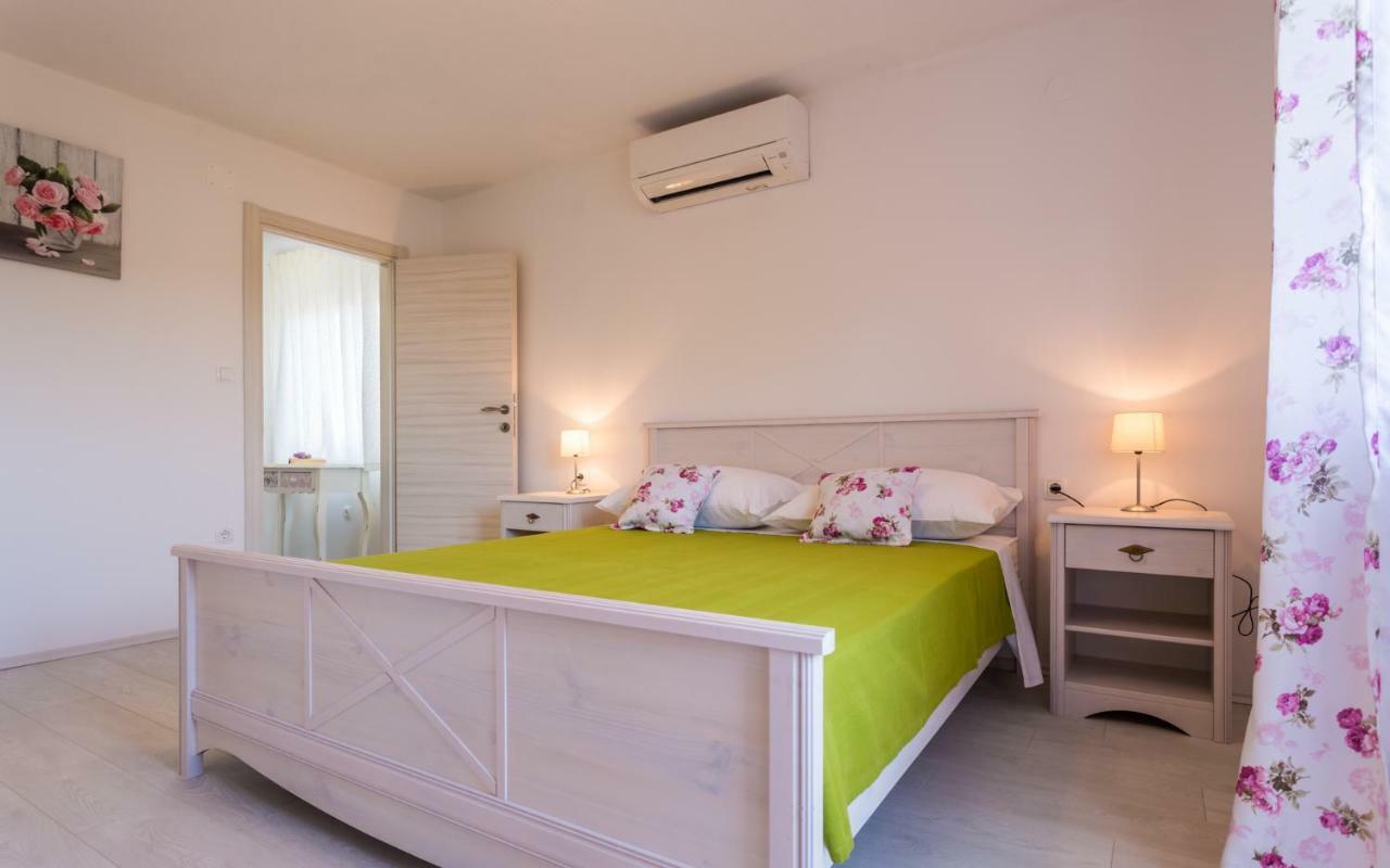 Milohnici Villa Mulberry מראה חיצוני תמונה