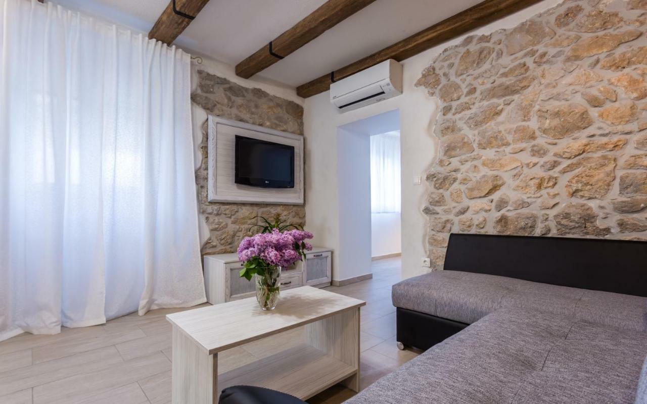 Milohnici Villa Mulberry מראה חיצוני תמונה